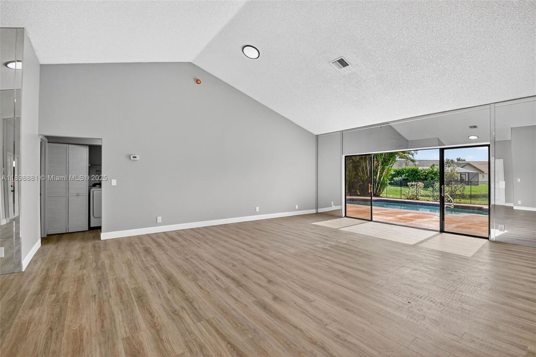 Active With Contract: $4,500 (3 beds, 2 baths, 3300 Square Feet)