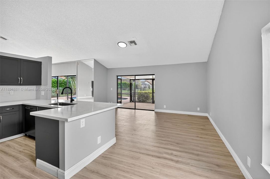 Active With Contract: $4,500 (3 beds, 2 baths, 3300 Square Feet)