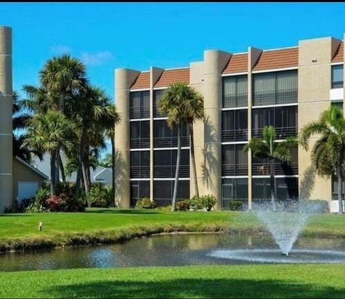 Fairwinds Cove, Jensen Beach
