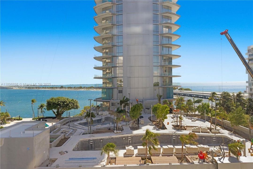 Recently Rented: $2,800 (2 beds, 2 baths, 1430 Square Feet)