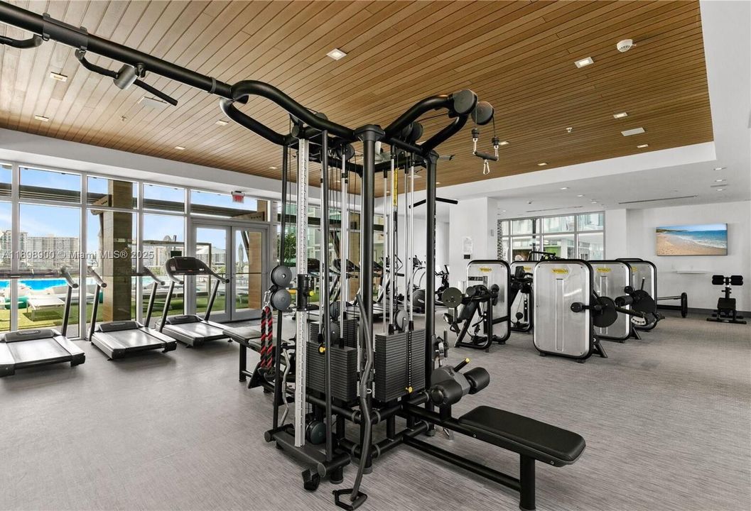 For Sale: $1,125,000 (2 beds, 3 baths, 1524 Square Feet)