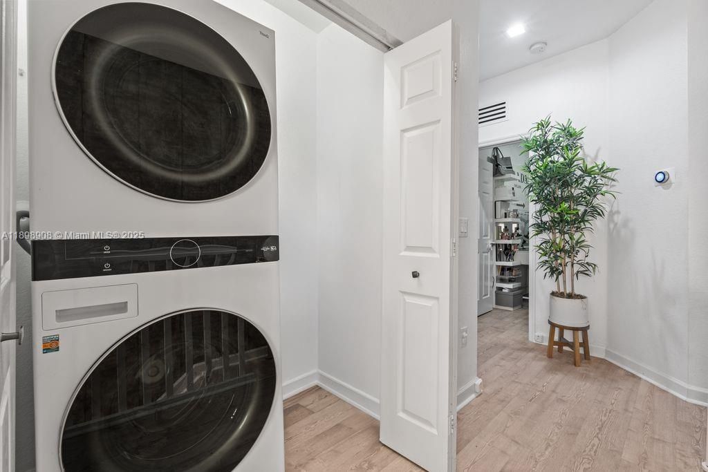 En Venta: $654,900 (3 camas, 2 baños, 1605 Pies cuadrados)