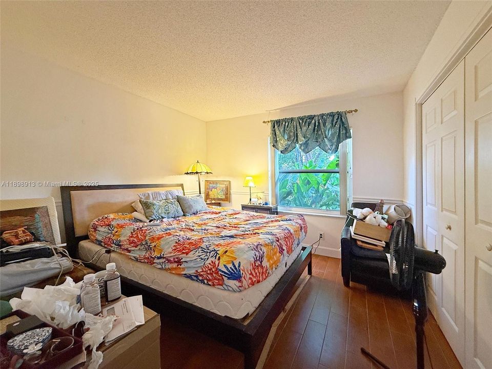 For Sale: $645,999 (3 beds, 2 baths, 1839 Square Feet)