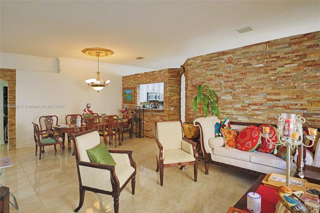 For Sale: $645,999 (3 beds, 2 baths, 1839 Square Feet)