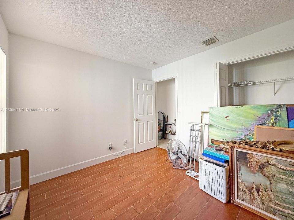 For Sale: $645,999 (3 beds, 2 baths, 1839 Square Feet)