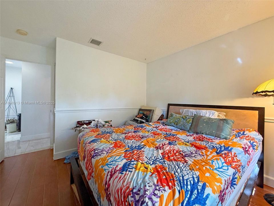 For Sale: $645,999 (3 beds, 2 baths, 1839 Square Feet)