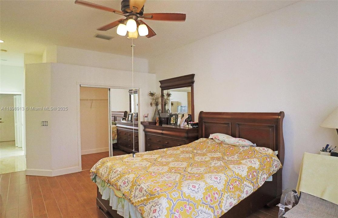 For Sale: $645,999 (3 beds, 2 baths, 1839 Square Feet)