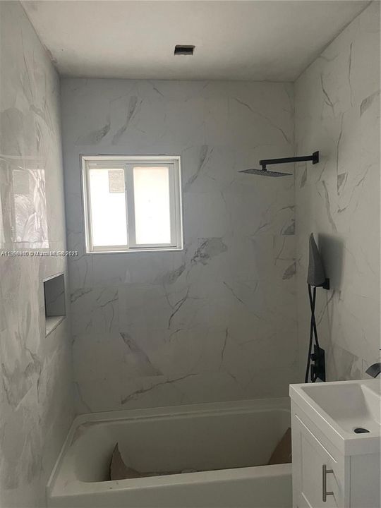 На продажу: $695,000 (0 спален, 0 ванн, 1920 Квадратных фут)