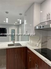 На продажу: $695,000 (0 спален, 0 ванн, 1920 Квадратных фут)