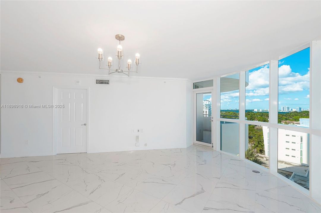 Active With Contract: $875,000 (2 beds, 2 baths, 1340 Square Feet)