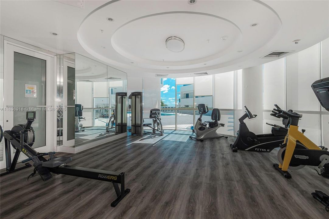 Active With Contract: $875,000 (2 beds, 2 baths, 1340 Square Feet)