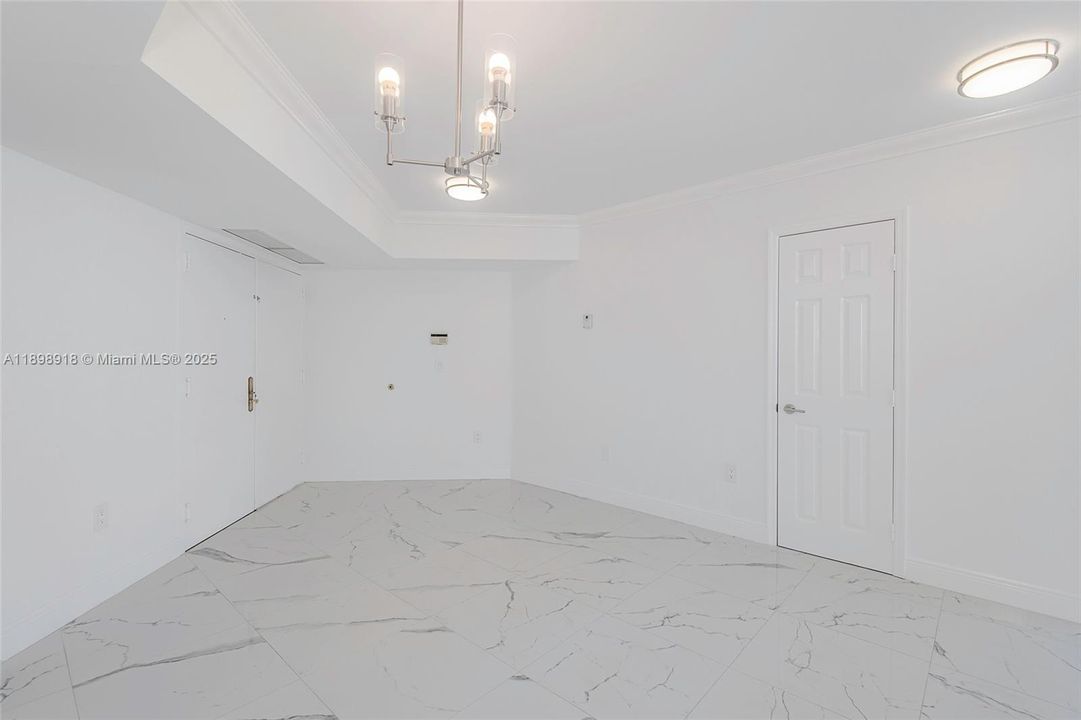 Active With Contract: $875,000 (2 beds, 2 baths, 1340 Square Feet)