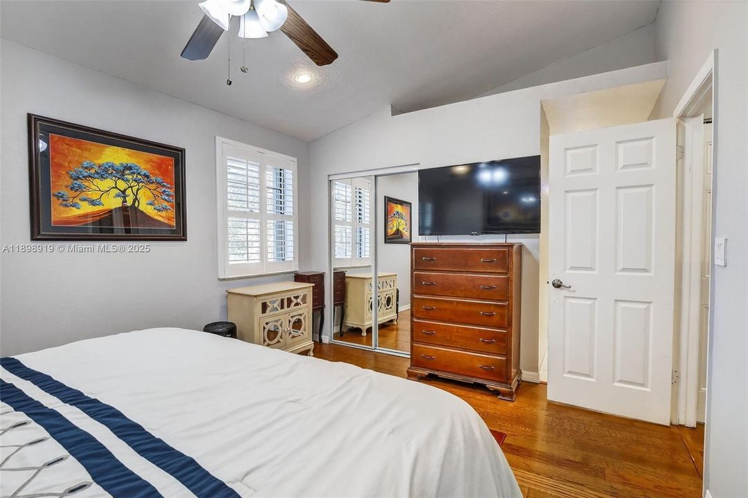 En Venta: $469,000 (3 camas, 2 baños, 1438 Pies cuadrados)