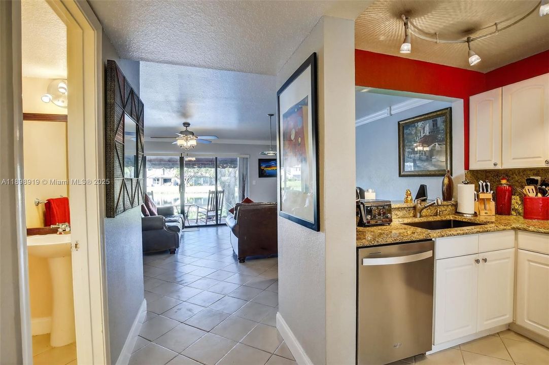 En Venta: $469,000 (3 camas, 2 baños, 1438 Pies cuadrados)