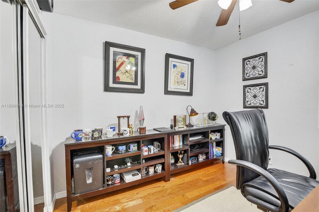 En Venta: $469,000 (3 camas, 2 baños, 1438 Pies cuadrados)