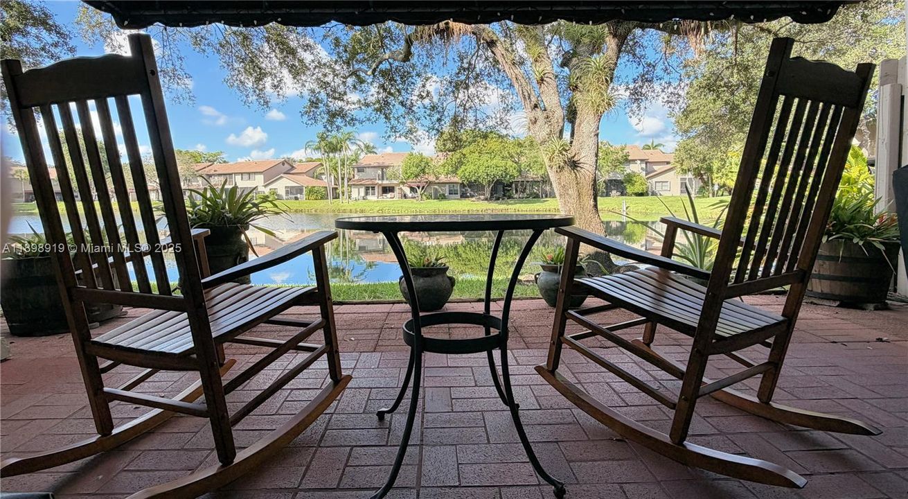 En Venta: $469,000 (3 camas, 2 baños, 1438 Pies cuadrados)