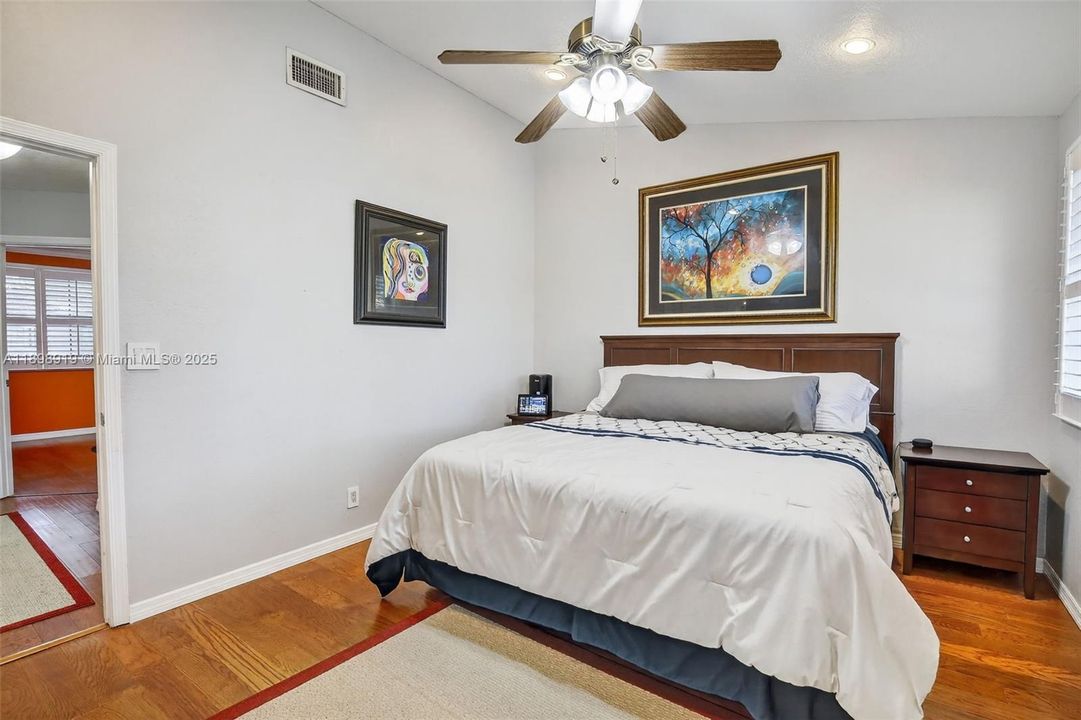 En Venta: $469,000 (3 camas, 2 baños, 1438 Pies cuadrados)