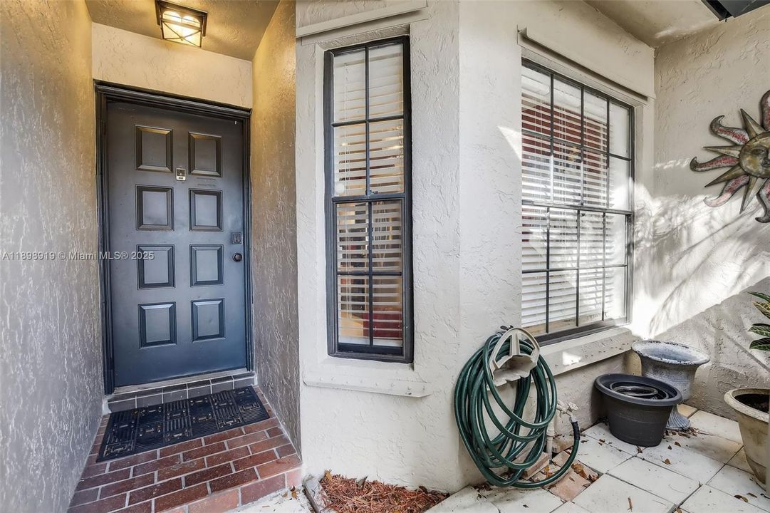 En Venta: $469,000 (3 camas, 2 baños, 1438 Pies cuadrados)