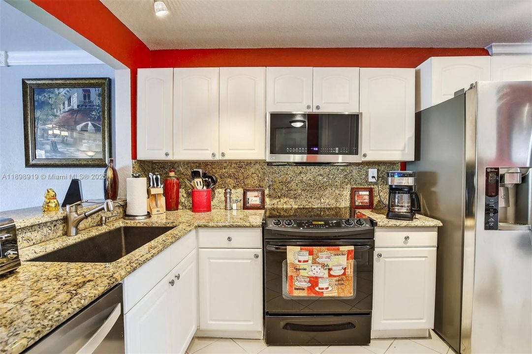 En Venta: $469,000 (3 camas, 2 baños, 1438 Pies cuadrados)