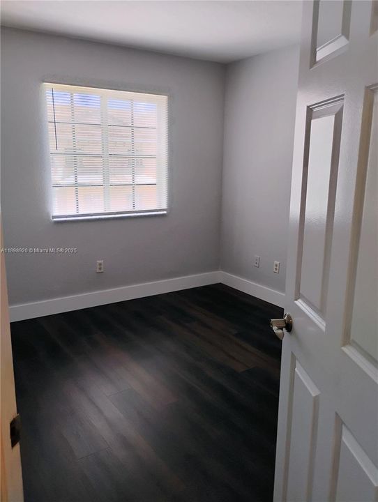 Recently Rented: $2,250 (4 beds, 2 baths, 1611 Square Feet)