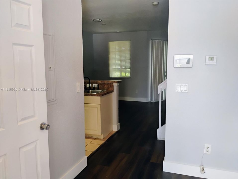 Recently Rented: $2,250 (4 beds, 2 baths, 1611 Square Feet)