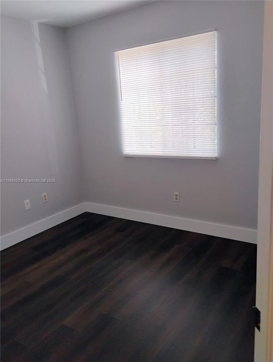 Recently Rented: $2,250 (4 beds, 2 baths, 1611 Square Feet)