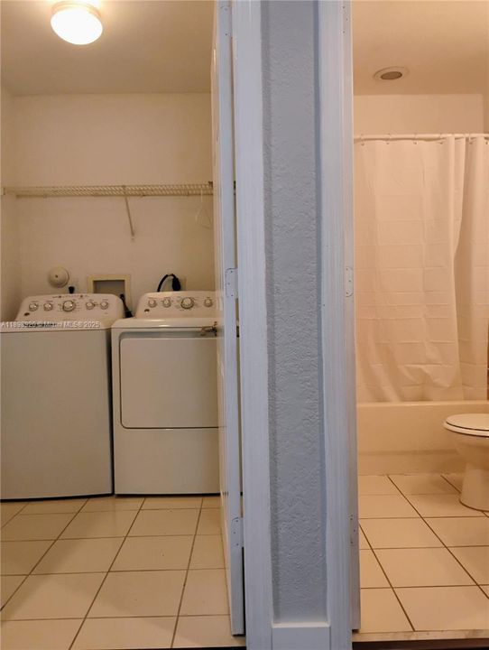 Recently Rented: $2,250 (4 beds, 2 baths, 1611 Square Feet)