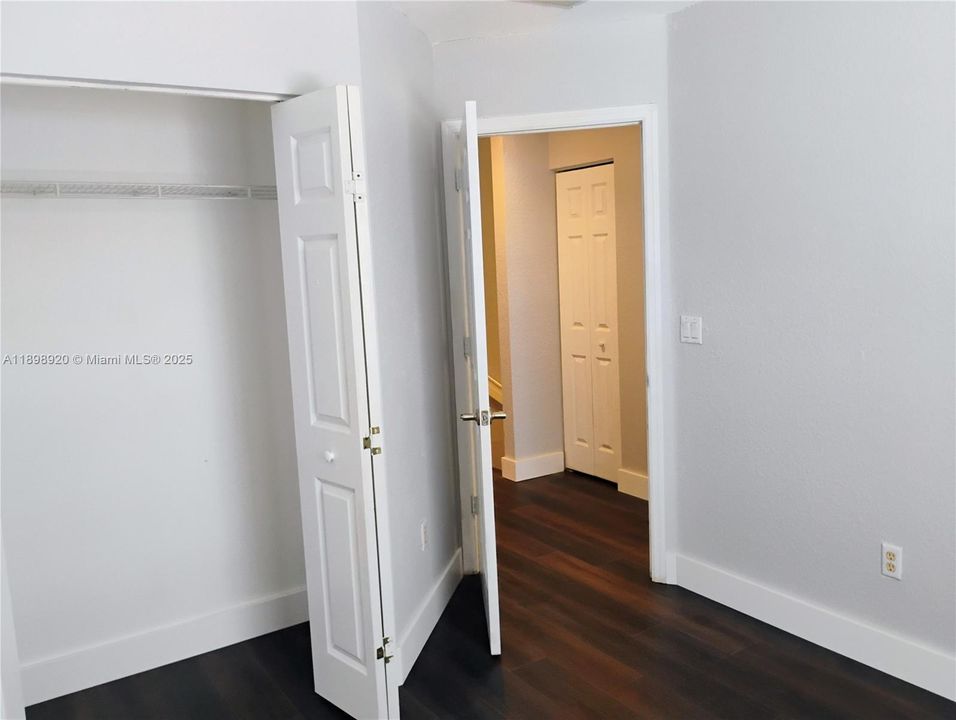 Recently Rented: $2,250 (4 beds, 2 baths, 1611 Square Feet)