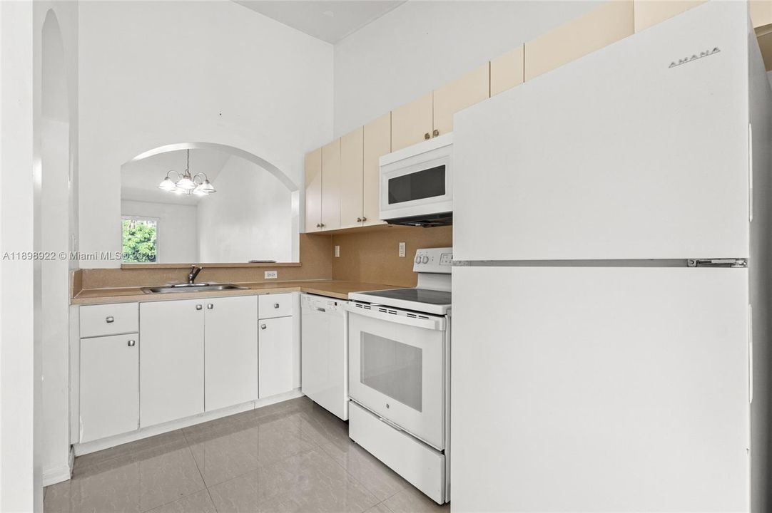 En Venta: $235,000 (2 camas, 2 baños, 910 Pies cuadrados)