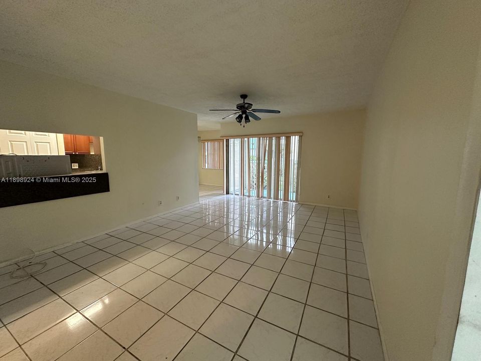 For Sale: $130,000 (2 beds, 2 baths, 1150 Square Feet)