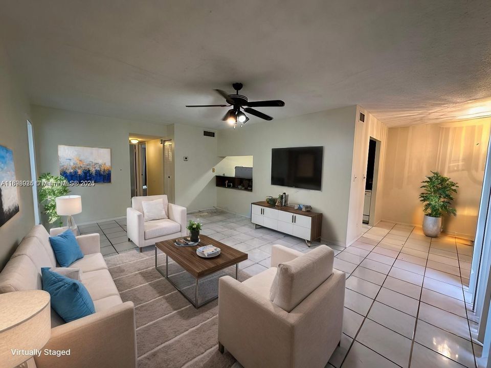 For Sale: $130,000 (2 beds, 2 baths, 1150 Square Feet)