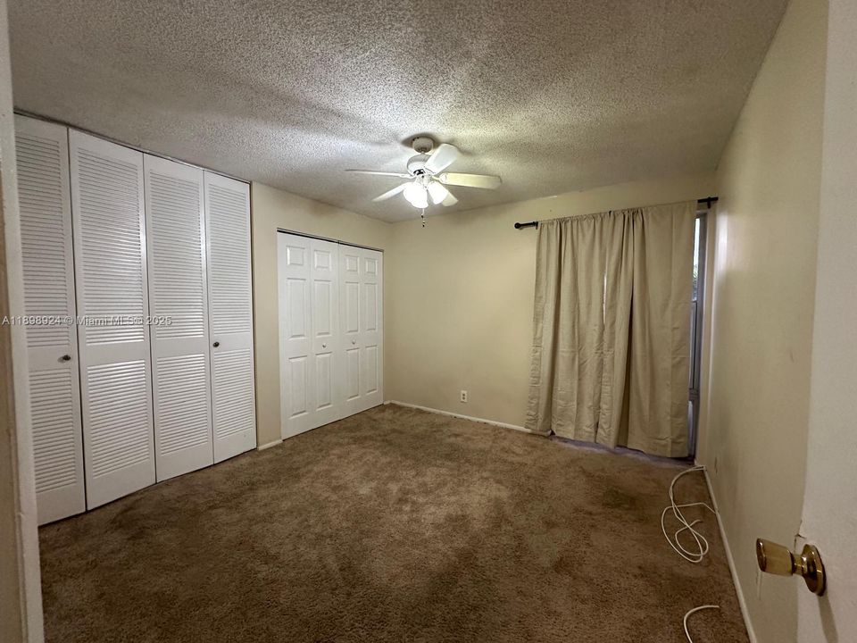 For Sale: $130,000 (2 beds, 2 baths, 1150 Square Feet)