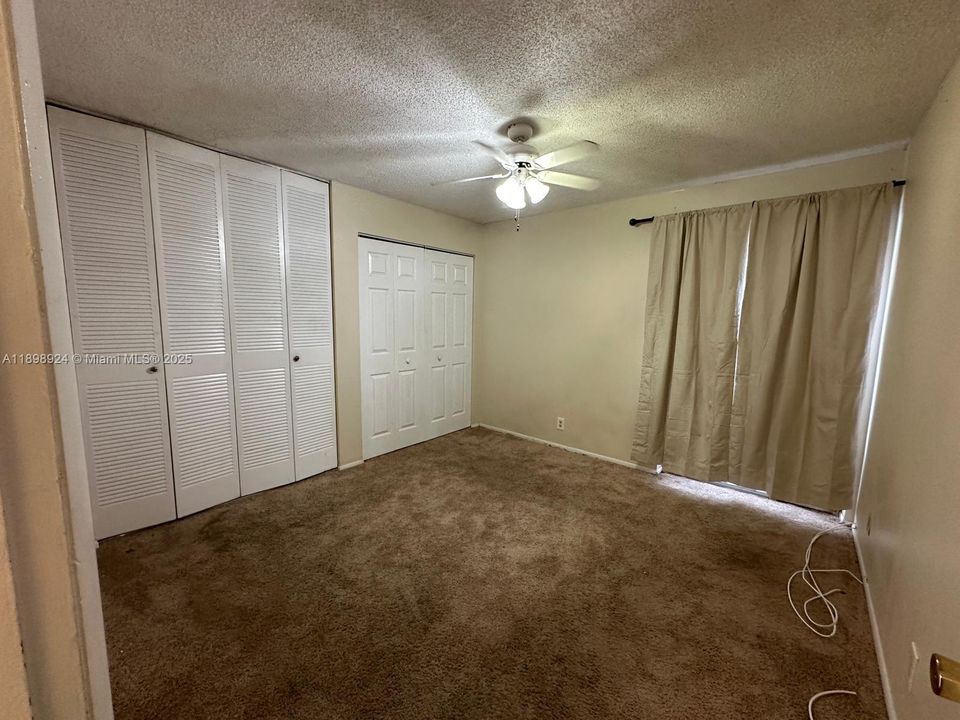 For Sale: $130,000 (2 beds, 2 baths, 1150 Square Feet)