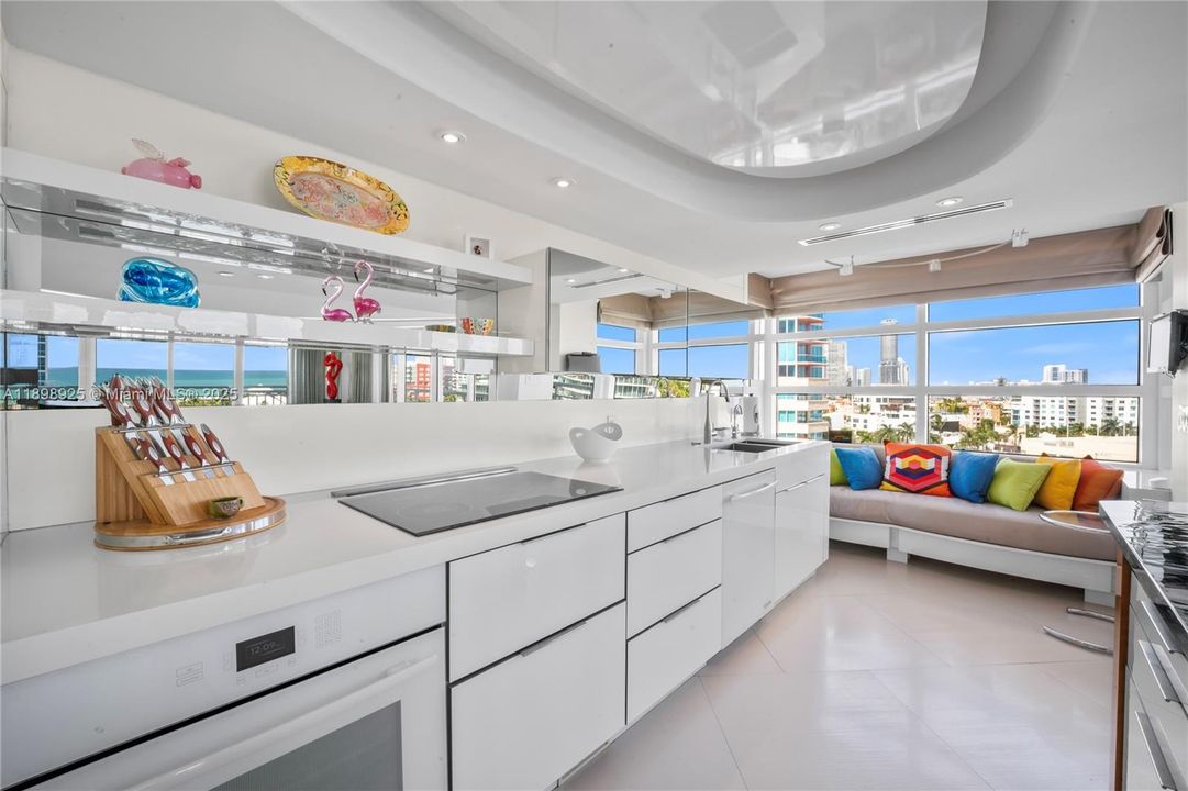 待售: $2,850,000 (3 贝兹, 2 浴室, 1559 平方英尺)