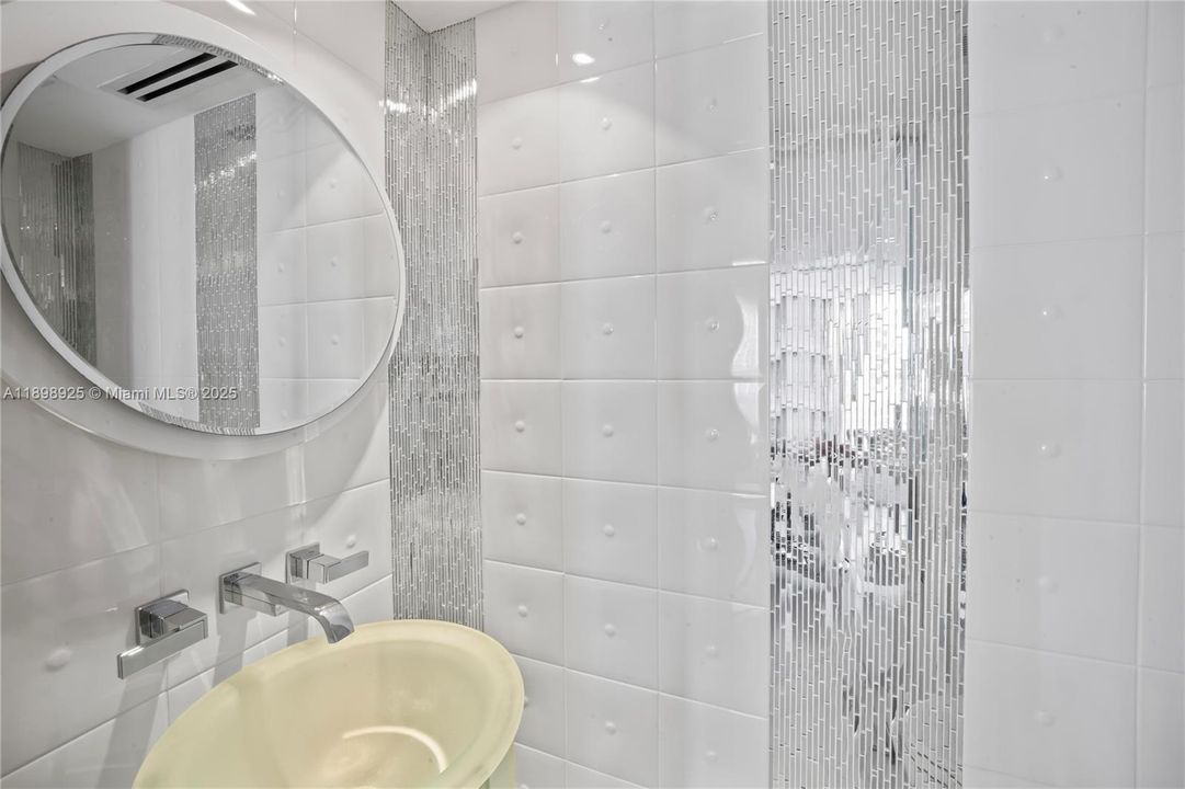 待售: $2,850,000 (3 贝兹, 2 浴室, 1559 平方英尺)