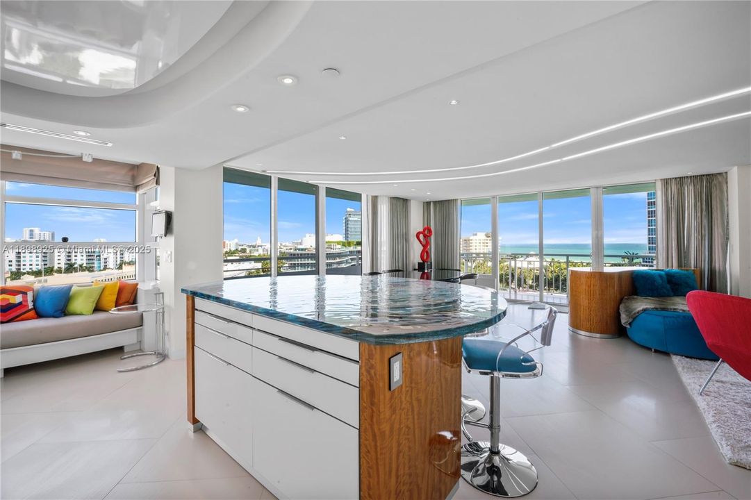 待售: $2,850,000 (3 贝兹, 2 浴室, 1559 平方英尺)