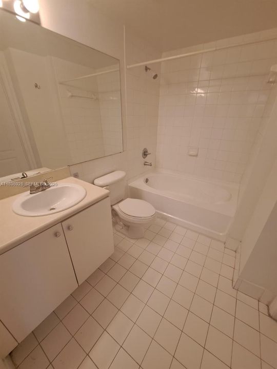 For Rent: $2,000 (1 beds, 1 baths, 685 Square Feet)