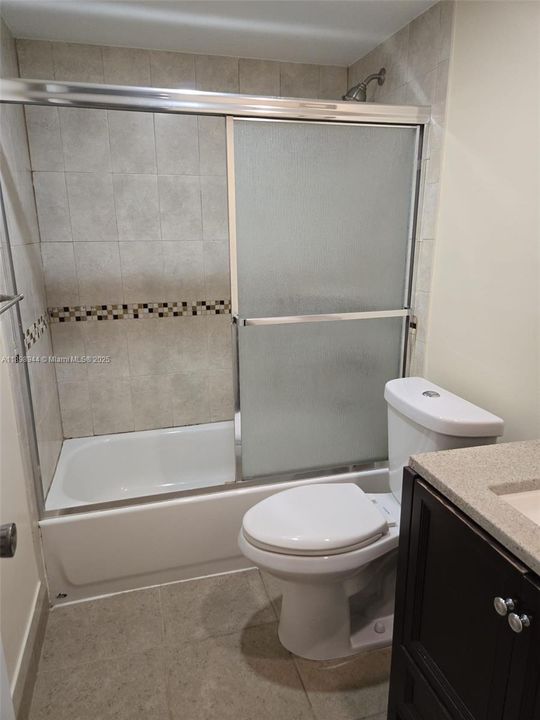 Recently Rented: $2,300 (3 beds, 2 baths, 1185 Square Feet)