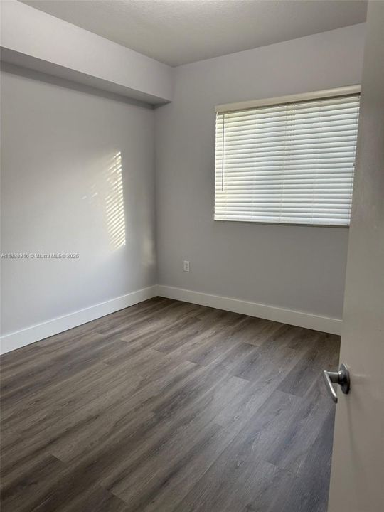 Recently Rented: $1,890 (2 beds, 2 baths, 809 Square Feet)