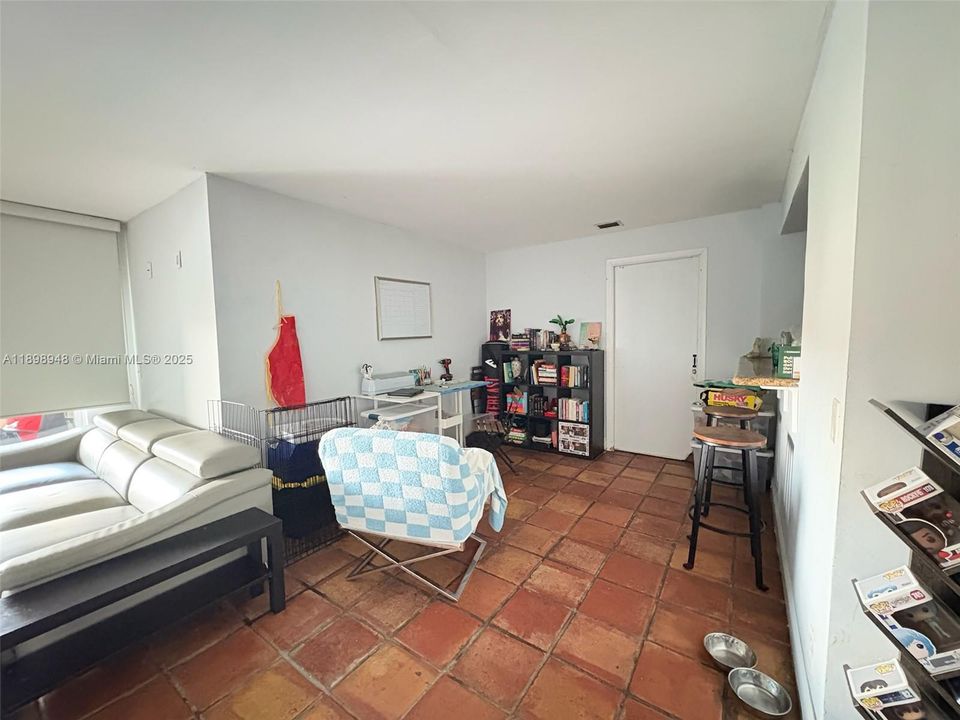 For Sale: $270,000 (3 beds, 2 baths, 1119 Square Feet)