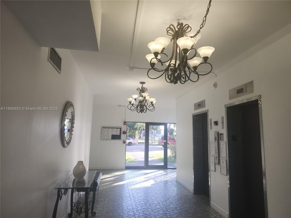 Recently Rented: $1,500 (1 beds, 1 baths, 900 Square Feet)