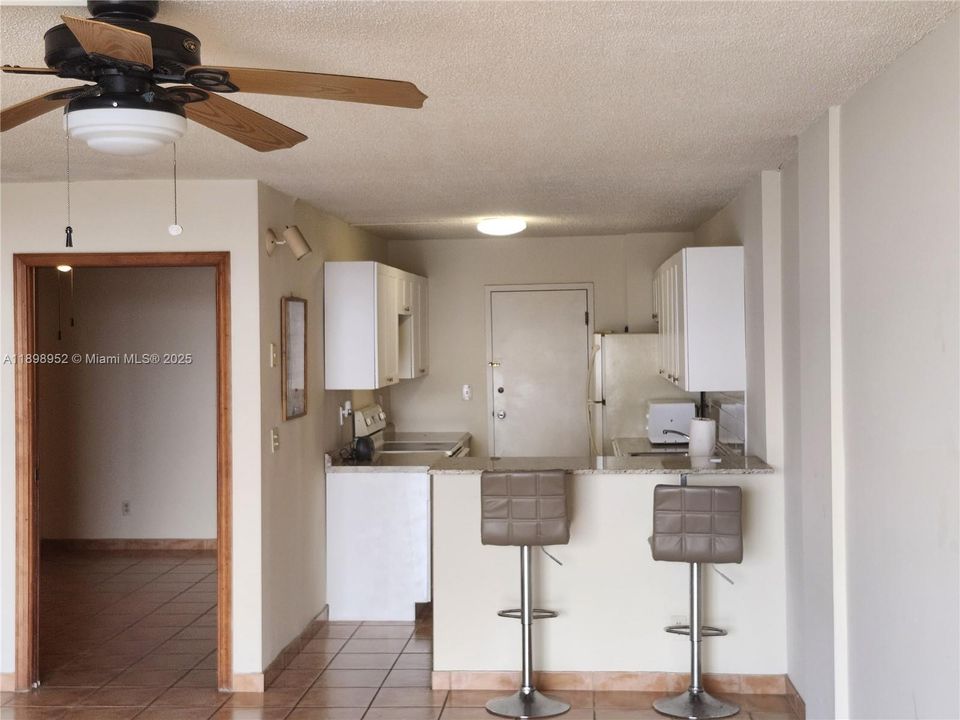Recently Rented: $1,500 (1 beds, 1 baths, 900 Square Feet)