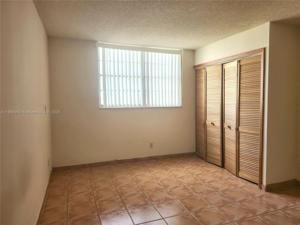 Recently Rented: $1,500 (1 beds, 1 baths, 900 Square Feet)