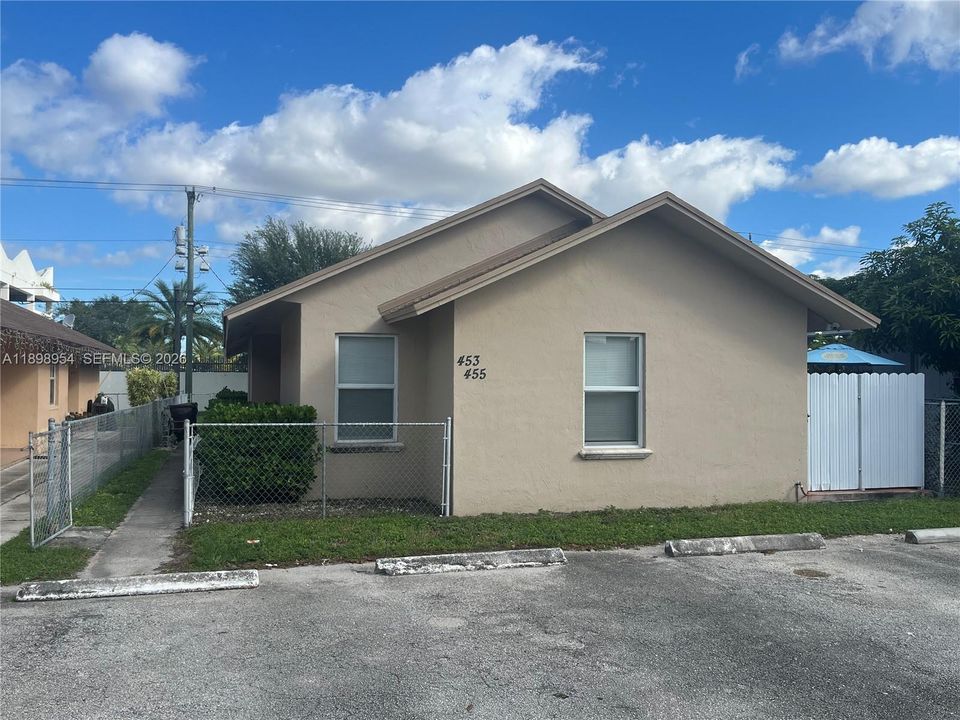 For Sale: $795,000 (0 beds, 0 baths, 1659 Square Feet)