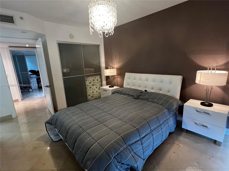 For Rent: $10,000 (3 beds, 3 baths, 2210 Square Feet)