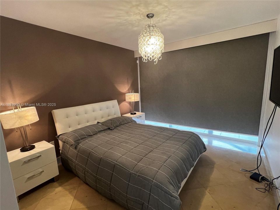 For Rent: $10,000 (3 beds, 3 baths, 2210 Square Feet)