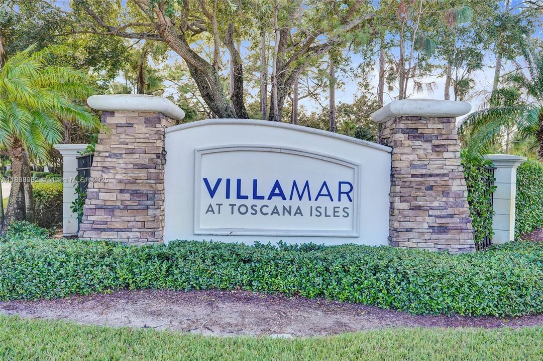 For Sale: $840,000 (4 beds, 3 baths, 2279 Square Feet)