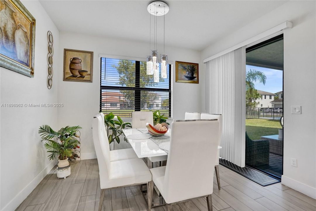 For Sale: $840,000 (4 beds, 3 baths, 2279 Square Feet)