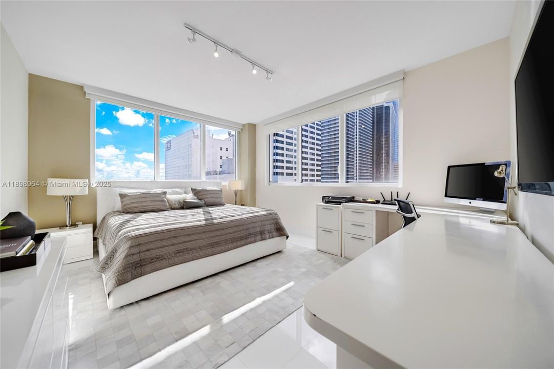 Recientemente alquilado: $4,000 (2 camas, 2 baños, 1058 Pies cuadrados)