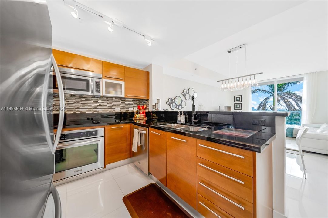 Recientemente alquilado: $4,000 (2 camas, 2 baños, 1058 Pies cuadrados)